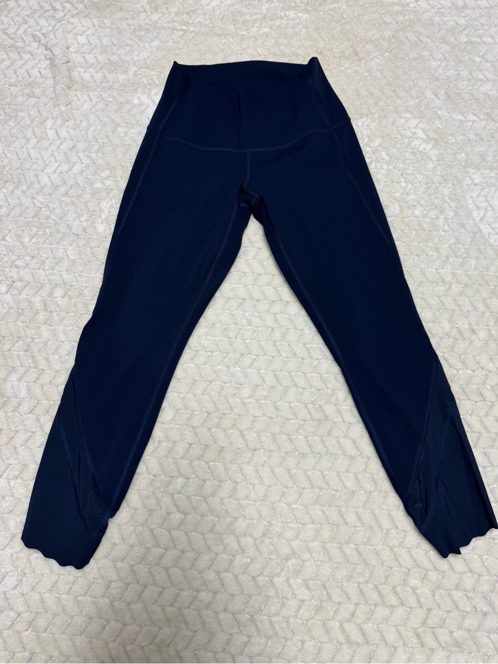 Lululemon Wunder Under Scalloped Hem
High-Rise Crop 23" *Luxtreme 
‼️Blue Navy‼️ - Picture 8 of 8